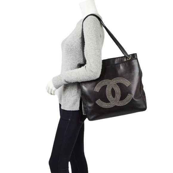 CHANEL Vintage XL Studded CC Monogram Logo Black Lambskin Leather Shoulder Bag - Picture 2 of 16